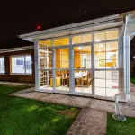 Pergolato chiuso a vetri: ecco caratteristiche e vantaggi